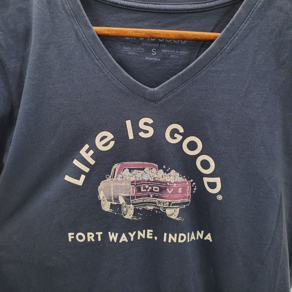 Life Is Good Womens Blue Short Sleeve T-Shirt S Fort Wayne Indiana V-Neck Truck - Picture 4 of 10